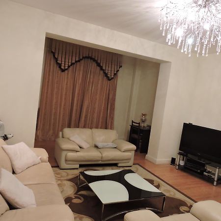 1 Shota Rustaveli Avenue Leilighet Tbilisi Eksteriør bilde