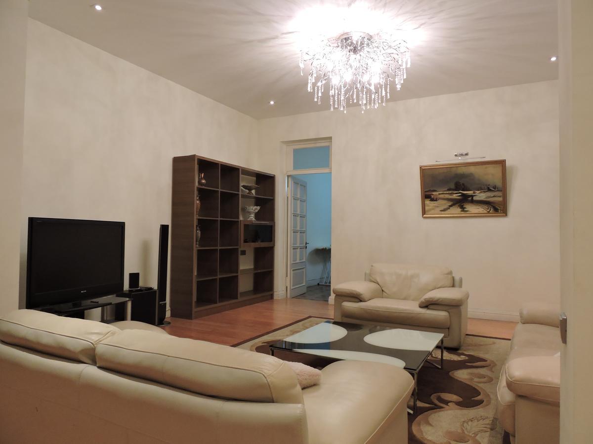 1 Shota Rustaveli Avenue Leilighet Tbilisi Eksteriør bilde